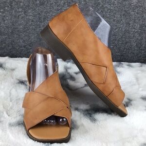 FRYE AND CO. Tulia Vegan Leather Criss Cross Open Instep‎ Sandals Size 8M